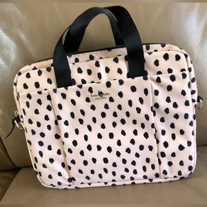 Kate Spade New York, Renny Drive 13” Laptop Case, Blush/Black, GUC